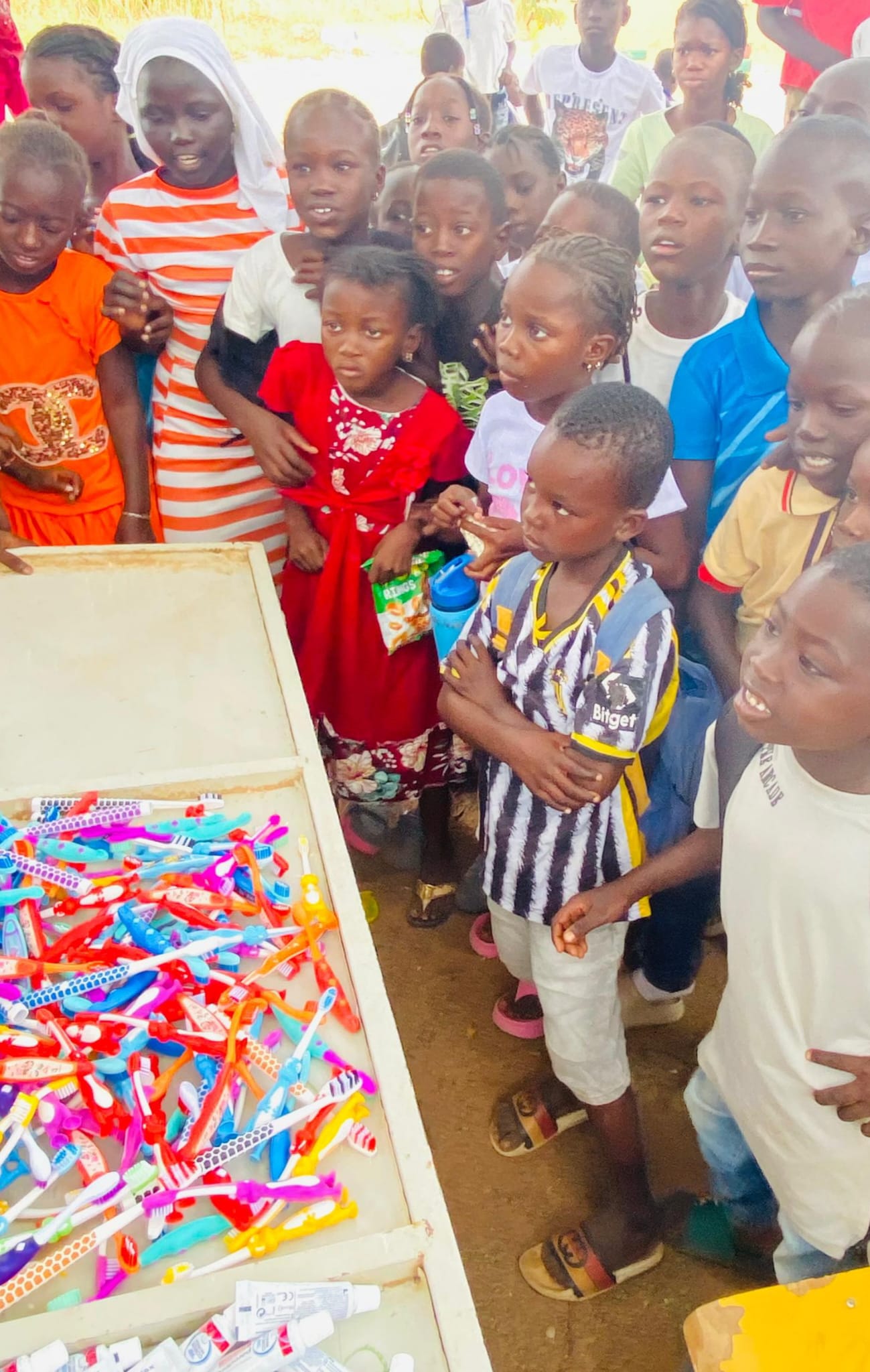 Enfants du Ferlo lors de la mission humanitaire